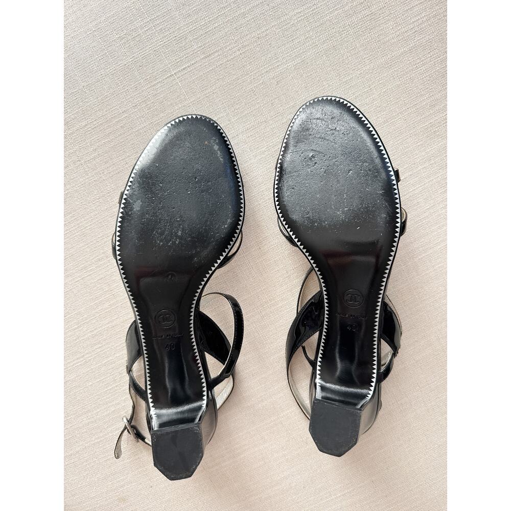 CHANEL Sandals Patent CC Logo - Picture 6 of 8